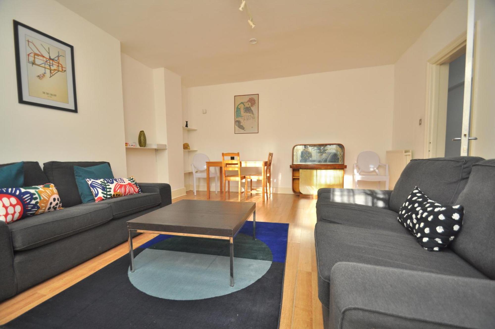 Appartamento Large Garden Flat In The Heart Of Islington Londra Esterno foto